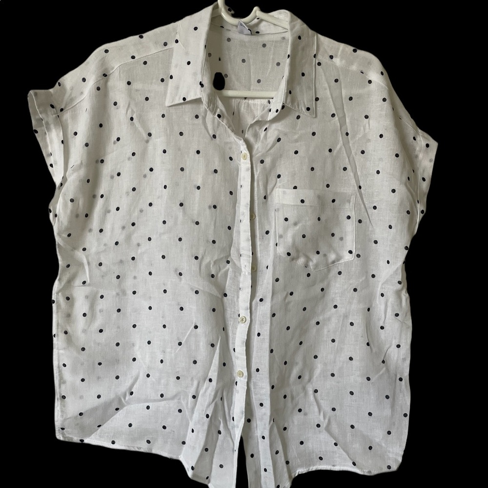 Linen Shirt - Old Navy - ties in front. size L